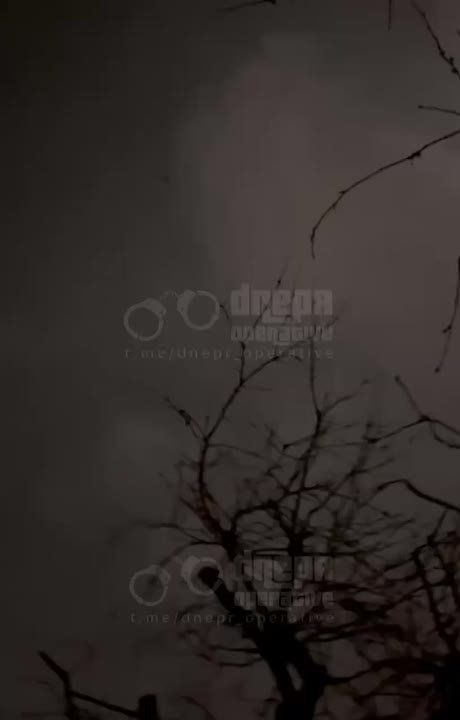 Противник сообщает, что после налёта дронов на Днепропетровск горят инфраструктурные объекты