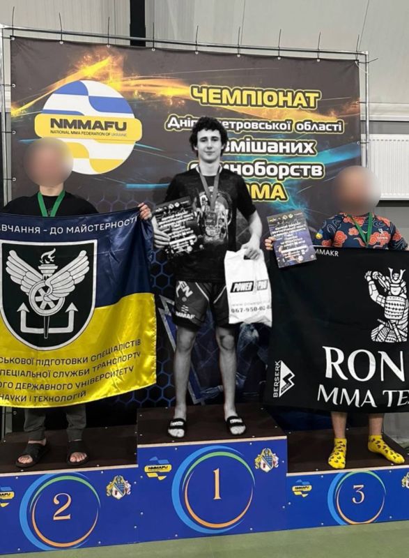 Вчера произошла смертельная авария на трассе Днепр -Кривой Рог Вчера произошла смертельная авария на трассе Днепр -Кривой Рог