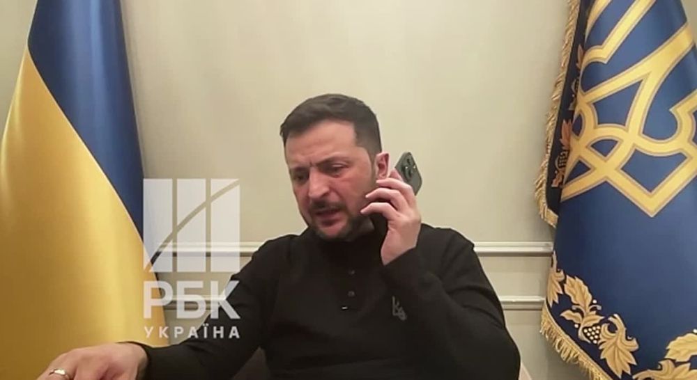 Посмотрите, как мелкий украинский "лидер" жалок