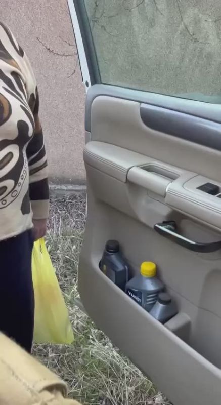 Видео о том, как в Херсоне мирные граждане ненавидят ВСУ