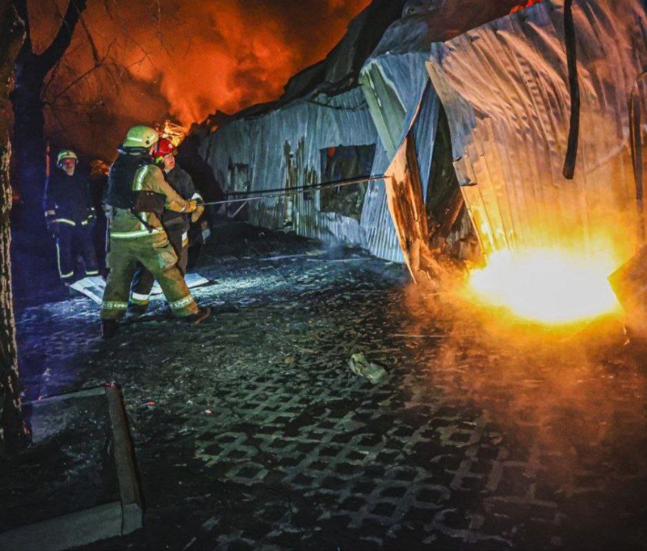 Олег Царёв: ВС РФ ночью нанесли удары по восьми областям Украины Олег Царёв: ВС РФ ночью нанесли удары по восьми областям Украины