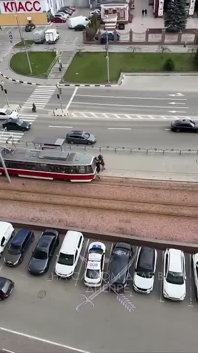 Харьков. Душегубы совсем потеряли берега и решили задержать водителя трамвая