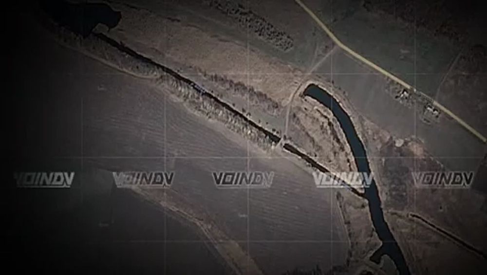 Российские войска ударами авиации уничтожили два моста в районе населённых пунктов Новоукраинка и Зеленый Кут на границе Донбасса с Днепропетровской областью