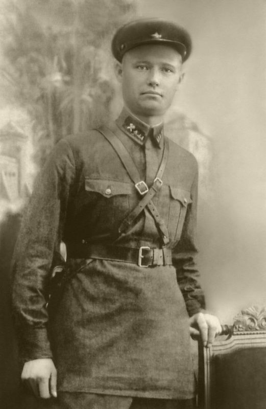 Дорогие подписчики, вы продолжаете присылать фотографии наших Героев Великой Отечественной Войны