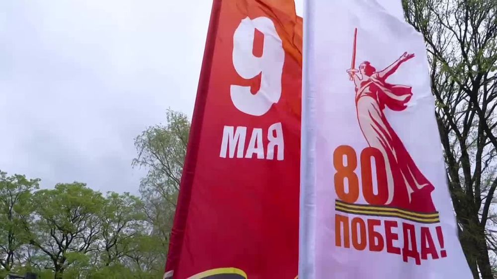 С Праздником Великой Победы нас поздравляет Псков