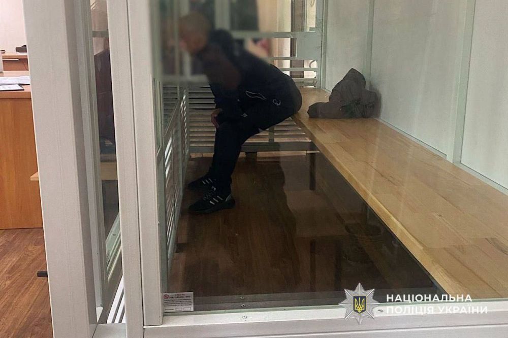 В Никополе мужчина открыл огонь по тцкшникам из сигнального пистолета