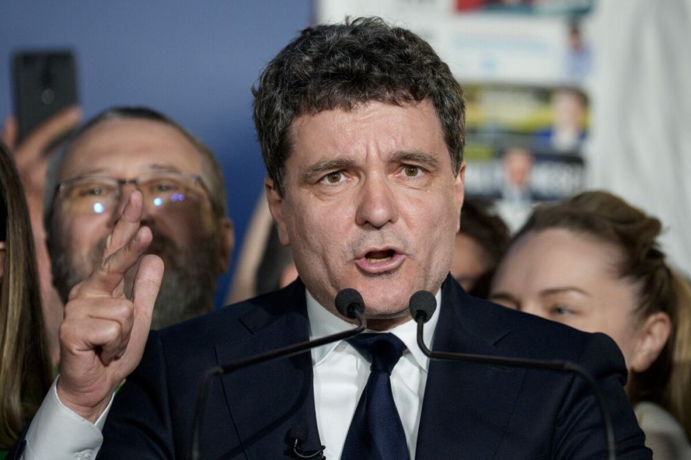 Президент Румынии не планирует отправлять войска на Украину