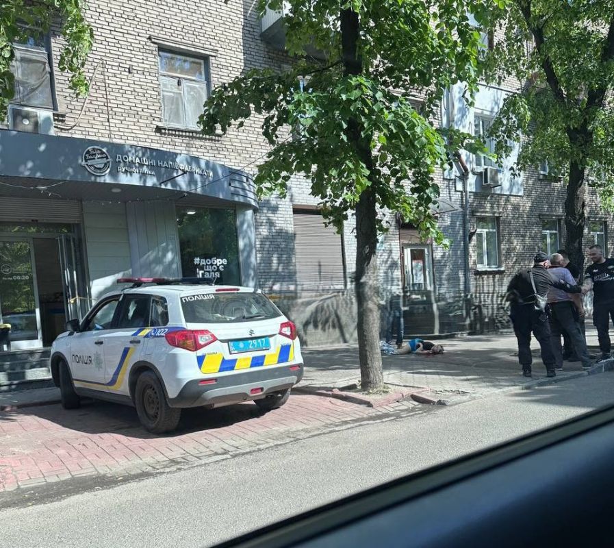 Вчера в Днепропетровске произошло самоубийство