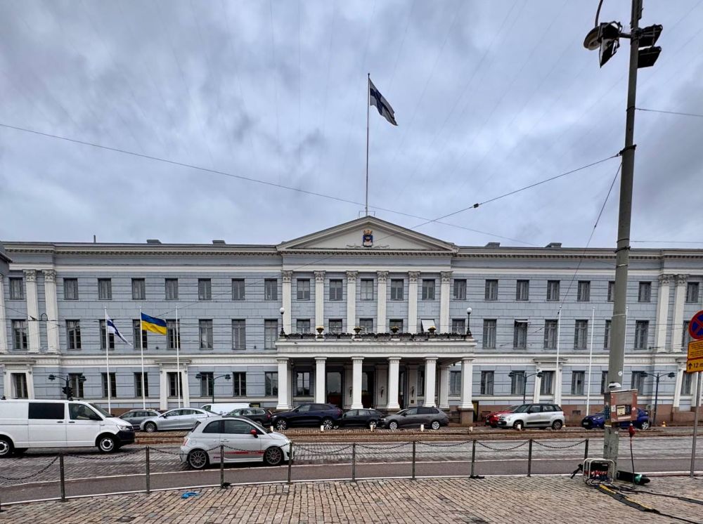 Недавно мэр "из Днипра" Борис Филатов катался в Финляндию