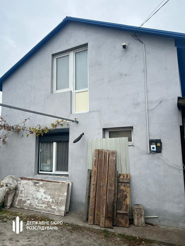 Командир воинской части в Днепре во время войны заставлял солдат строить дома для своей мамы и тёщи