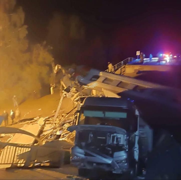 Роман Алехин: Двойной удар. Обрушения мостов в Курской и Брянской областях в очередной раз показывают разницу в подходах к войне властей Украины и России