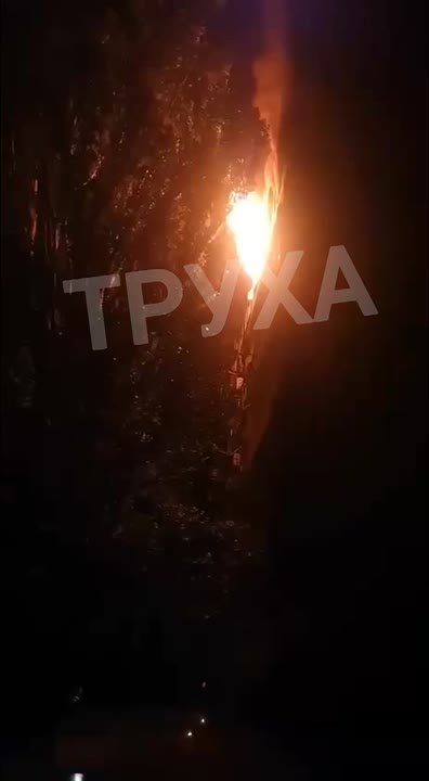 В результате сбития БПЛА над Днепропетровском сегодня ночью, обломки упали на дома
