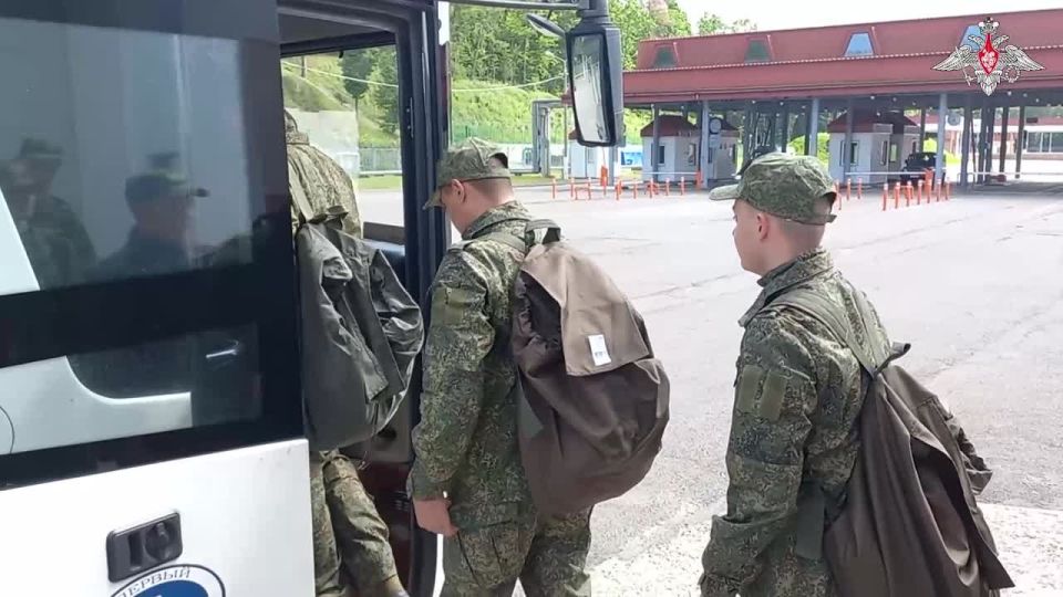 9 июня в соответствии с российско-украинскими договоренностями, достигнутыми 2 июня в Стамбуле, с подконтрольной киевскому режиму территории возвращена первая группа российских военнослужащих возрастом до 25 лет