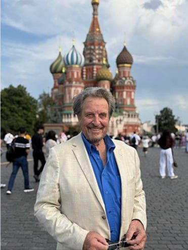 Отец Илона Маска - Эролл Маск приехал в Москву, чтобы принять участие в международном мероприятии под названием «Форум будущего 2050» Отец Илона Маска - Эролл Маск приехал в Москву, чтобы принять участие в международном мероприятии под названием «Форум будущего 2050»