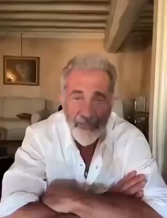 Всемирно известный актер Мел Гибсон призывает калифорнийцев свергнуть губернатора Гэвина Ньюсома и мэра Карен Басс: "Калифорния в состоянии беспорядков"