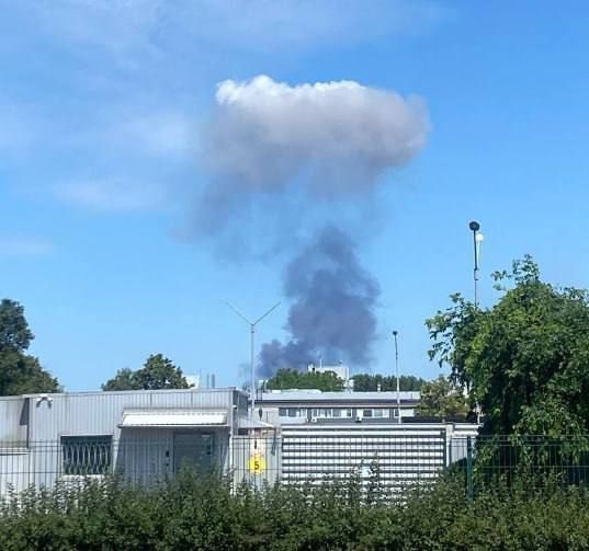 Серия взрывов после ударов ОТРК "Искандер" в Днепропетровске и окрестностях Серия взрывов после ударов ОТРК "Искандер" в Днепропетровске и окрестностях