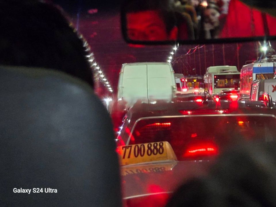 Ужасный затор на Новом мосту из-за ДТП Ужасный затор на Новом мосту из-за ДТП