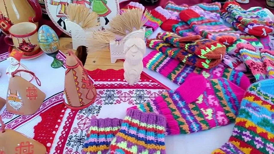 Около 30 российских регионов приняли участие в празднике "Купалье" ("Александрия собирает гостей") в Беларуси, сообщает @SPUTNIKBY