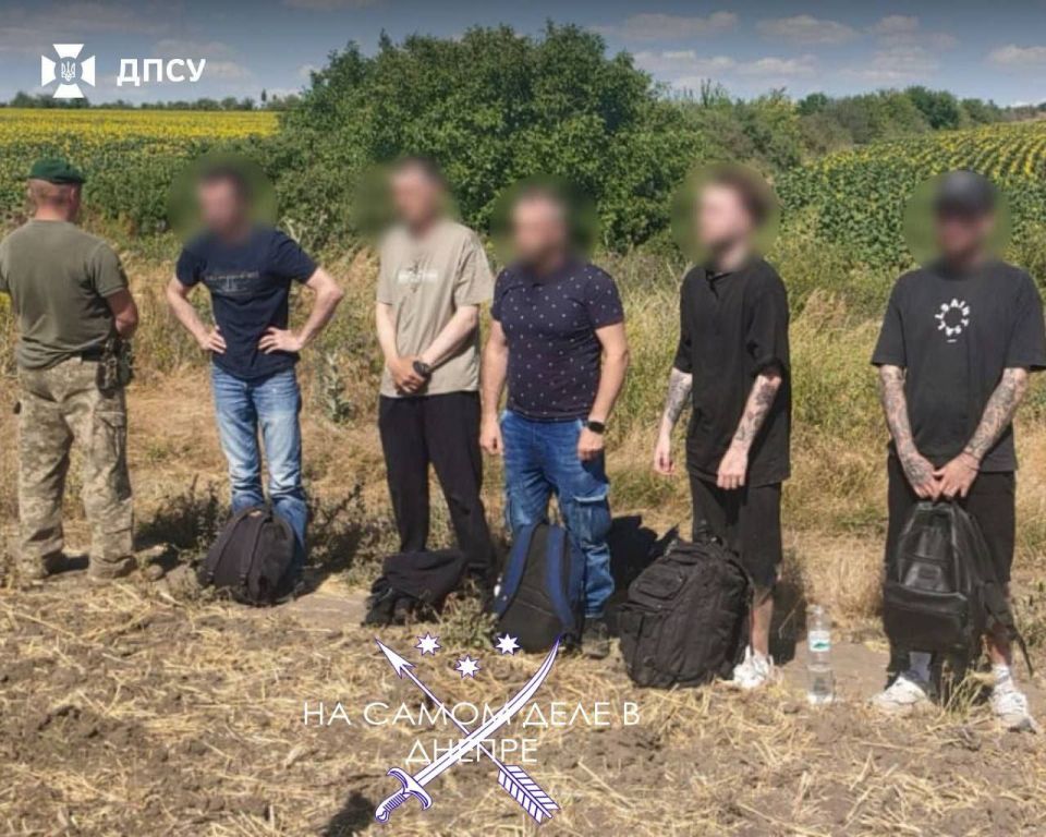     40-    