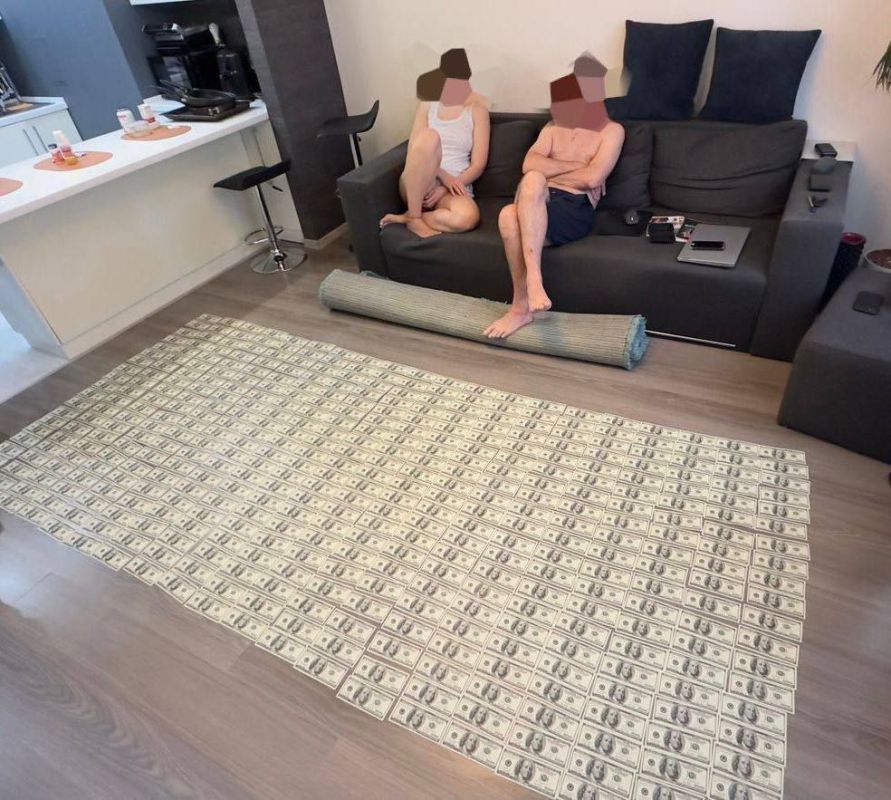 ЗеЕрмак делают всё, чтобы получить абсолютную власть в концлагере Украина ЗеЕрмак делают всё, чтобы получить абсолютную власть в концлагере Украина