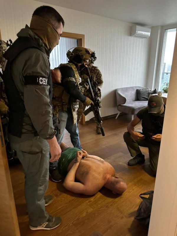 В Концлагере Украина продолжается шум на зелёных болотах В Концлагере Украина продолжается шум на зелёных болотах