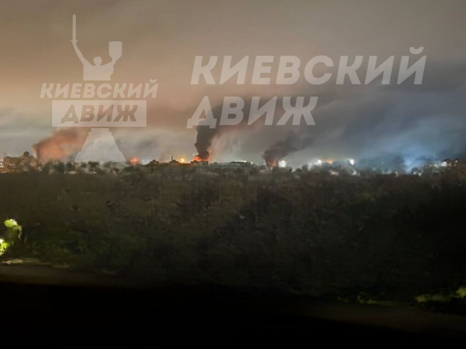 Масштабная комбинированная атака по целям на Украине длилась до утра Масштабная комбинированная атака по целям на Украине длилась до утра