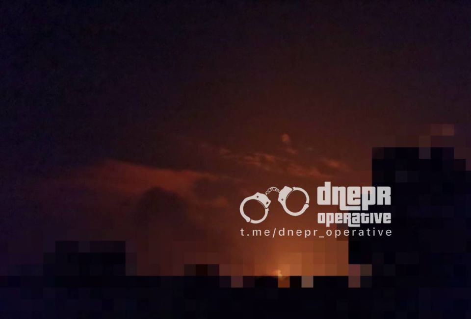 Местные каналы сообщают о взрывах в районе города Самар (Новомосковск) Днепропетровской области