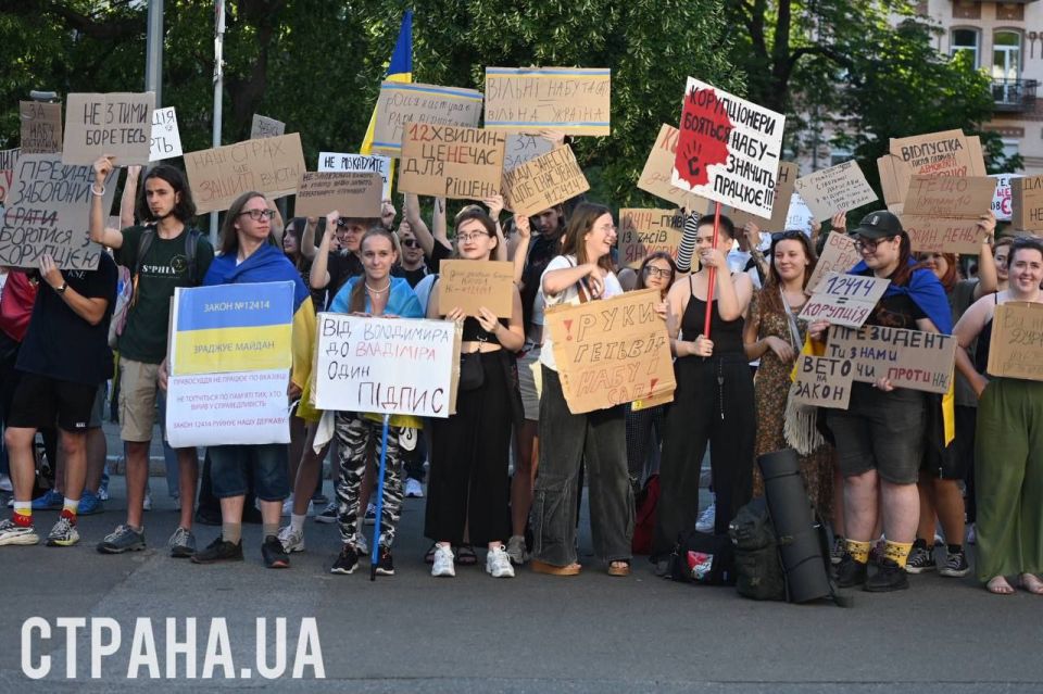 ����� ������ ����� ������ � ����� ��� ������ ���������� ������������, ������� �� ������ ��� ������� �� ����� ������ ������, ��������������� ���������� ���� � ���