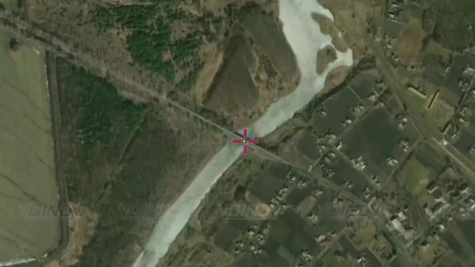 Уничтожение ударами ФАБ-500 с УМПК очередного моста через реку Волчья, соединяющего населённый пункт Искра в ДНР с Днепропетровской областью