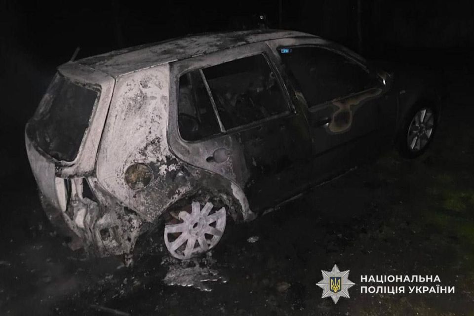 Мужчина в Марганце Днепропетровской области поджег автомобиль людолова ТЦК