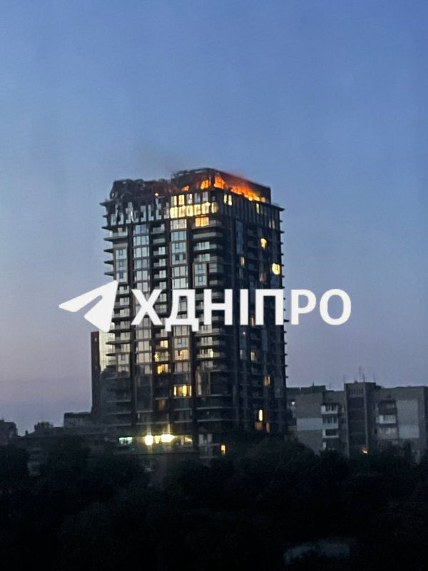 Ночной и утренний Днепропетровск Ночной и утренний Днепропетровск