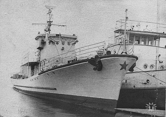 Екатеринослав-Днепропетровск Екатеринослав-Днепропетровск