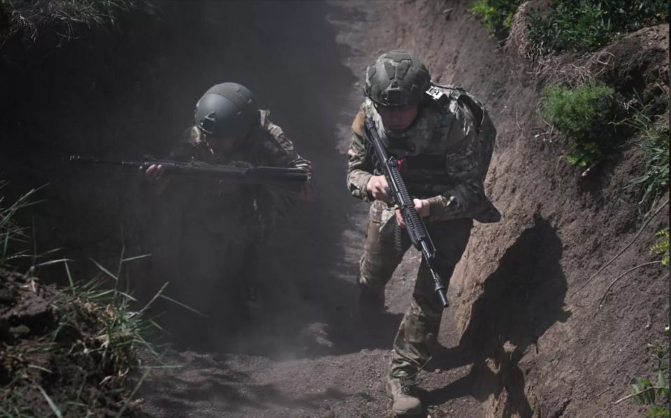 Владимир Рогов: Русские штурмовые отряды зашли в Степногорск и ведут там бои с боевиками ЗеРейха