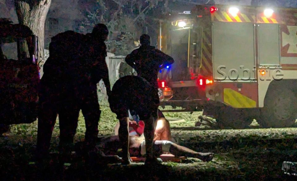 Мощный удар по Каменскому: Ракеты поразили центр реабилитации ВСУ, который сдал мэр города Мощный удар по Каменскому: Ракеты поразили центр реабилитации ВСУ, который сдал мэр города