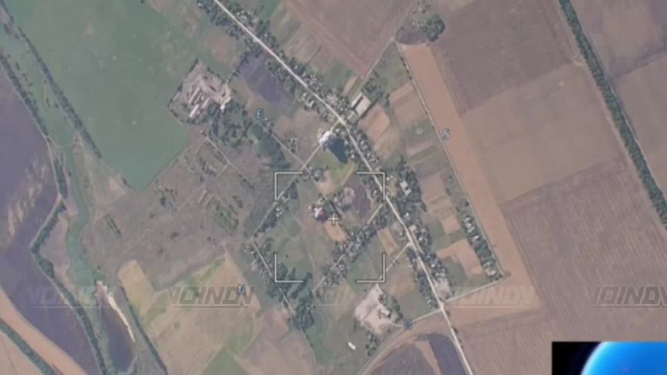 11 гвардейская армия ВВС и ПВО отутюжила Январское (на границе ДНР и Днепропетровской области), где сейчас хлопчикам из ВСУ и так весьма не сладко