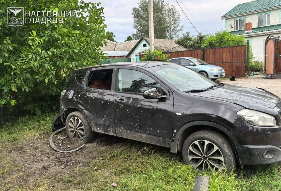 В Белгородской области опять ВСУ убили мирных граждан - отец и 18-летний сын шли на остановку в районе посёлка Уразово Валуйского округа FPV-дрон атаковал их В Белгородской области опять ВСУ убили мирных граждан - отец и 18-летний сын шли на остановку в районе посёлка Уразово Валуйского округа FPV-дрон атаковал их