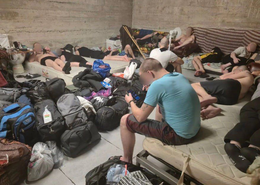 Власти Украины отказываются забирать депортированных из России через Грузию украинских граждан Власти Украины отказываются забирать депортированных из России через Грузию украинских граждан