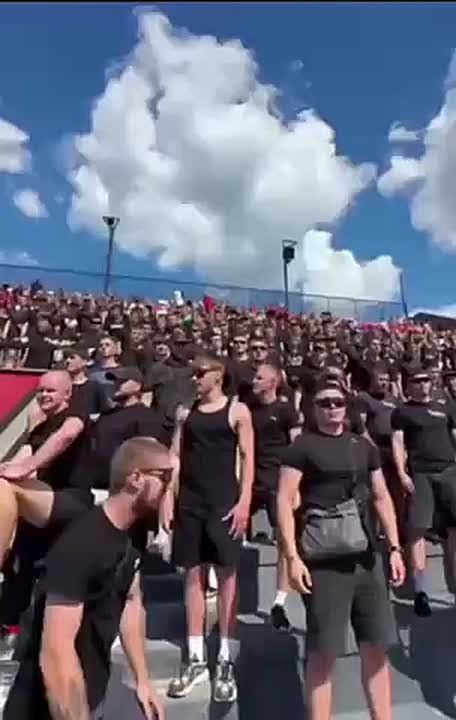 Товарищеский футбольный матч в Ровно