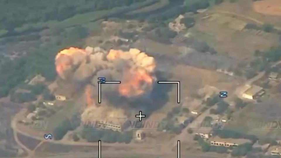 Удар по пункту дислокации ВСУ при помощи ФАБ-3000 в н.п. Новосёловка Днепропетровской области