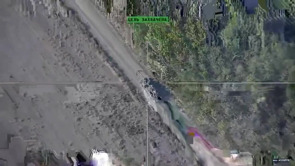 Очередной "Цезарь" пал. Наши парни подбили французскую самоходку, когда та спешила к своей огневой позиции в Днепропетровском приграничье