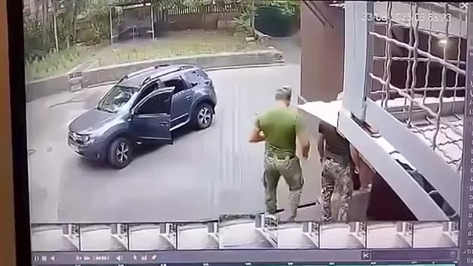 :    ,     ,  ,    