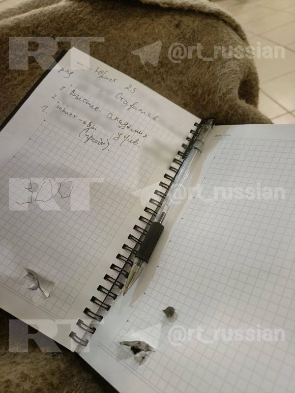 RT поговорил с тем самым бойцом с позывным Челентано, который восемь дней, тяжелораненый, почти без еды и воды удерживал с товарищами укреп RT поговорил с тем самым бойцом с позывным Челентано, который восемь дней, тяжелораненый, почти без еды и воды удерживал с товарищами укреп