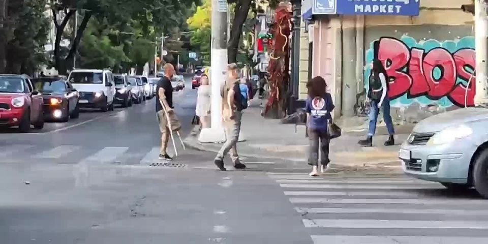 В Одессе своя обстановка.. Каждый раз баталии, то с ТЦК, то между собой 'ветераны войны выброшены на задворки'