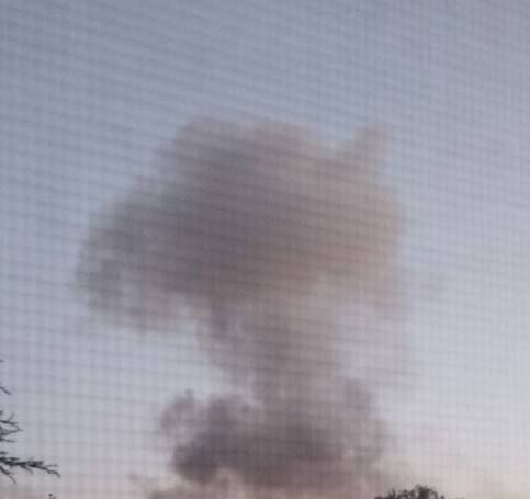 В Днепропетровске после прилётов поднимается дым В Днепропетровске после прилётов поднимается дым