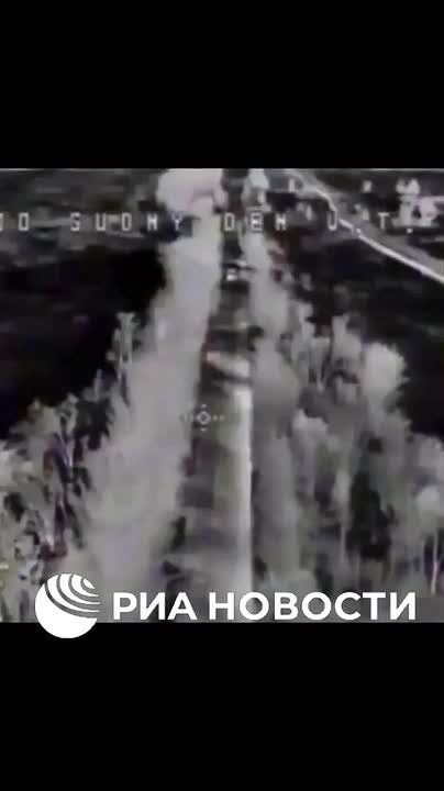 Подразделения 42-й гвардейской дивизии группировки "Днепр" ВС России начали блокировать снабжение ВСУ на юго-западе Орехова и в населённом пункте Новоданиловка в окрестностях Орехова, рассказал РИА Новости командир...