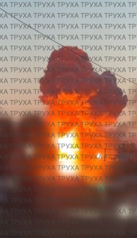 Днепропетровск. Момент пролёта одной из крылатых ракет Х-101 и фото прилётов Днепропетровск. Момент пролёта одной из крылатых ракет Х-101 и фото прилётов