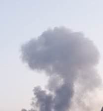 В Днепропетровске после прилётов поднимается дым В Днепропетровске после прилётов поднимается дым