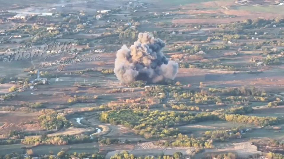 Чингис Дамбиев: Удар ФАБ-3000 с УМПК по переправе через р. Соленая в н.п. Новопавловка Днепропетровской области