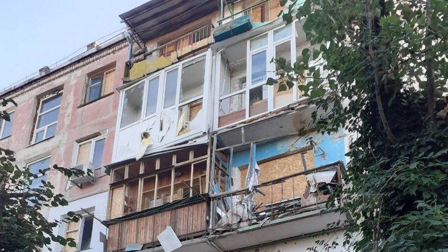 Враг атакует Херсонскую область, пострадал мужчина Враг атакует Херсонскую область, пострадал мужчина