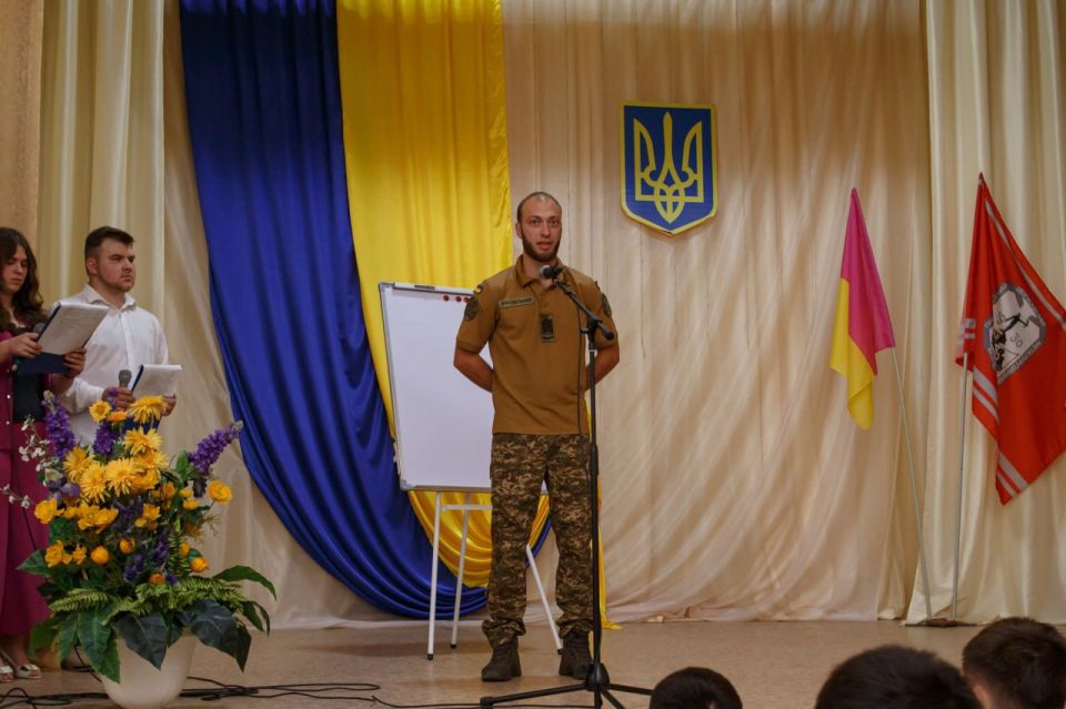 92 ошбр заманивает в свои ряды студентов